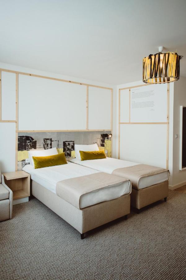 Arche Hotel Poloneza Варшава Екстер'єр фото