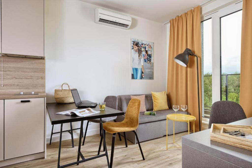 Arche Hotel Poloneza Варшава Екстер'єр фото